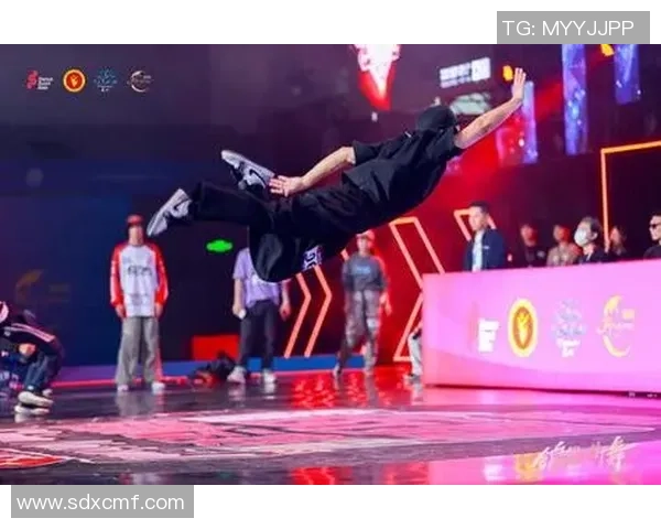 街舞文化的碰撞与融合北京街舞队的意识形态与发展探讨